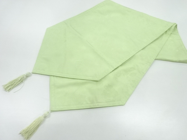 草花模様織出しテーブルセンター